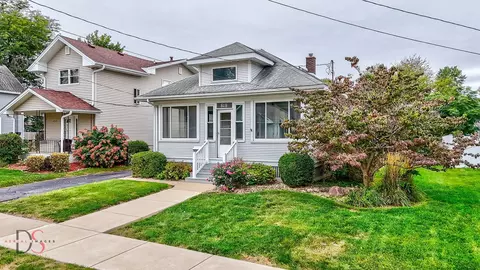619 Cornell St, Ottawa, IL 61350 photo 2