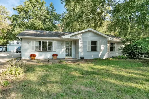 2021 Roberts St, Wilmington, IL 60481