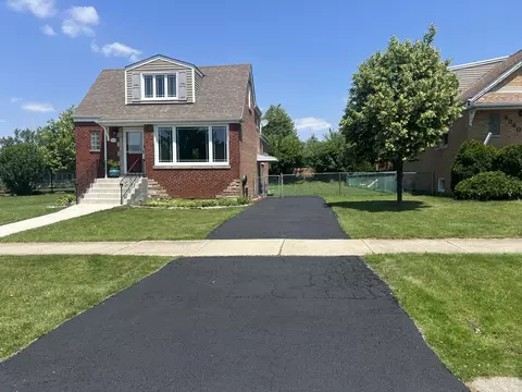 4244 W 108th Pl, Oak Lawn, IL 60453