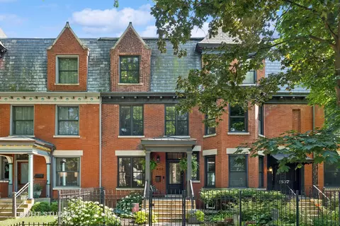 1835 W Eddy St, Chicago, IL 60657