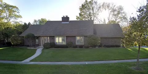 517 Longmeadow Cir, Saint Charles, IL 60174