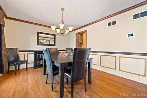 Dining - 938 Oakleaf Ct, Naperville, IL 60540 photo 1 of 3