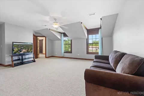 Other - 938 Oakleaf Ct, Naperville, IL 60540 photo 6 of 11
