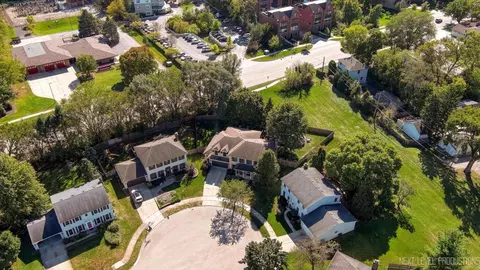 View/Area - 938 Oakleaf Ct, Naperville, IL 60540 photo 2 of 5