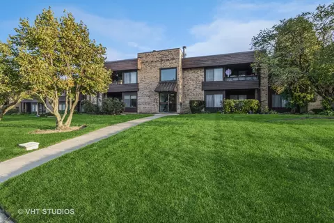 1411 N Sterling Ave #101, Palatine, IL 60067