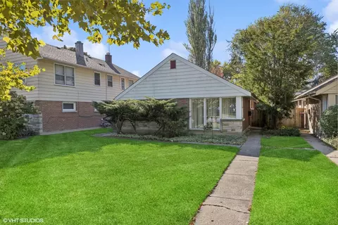 1804 Main St, Evanston, IL 60202