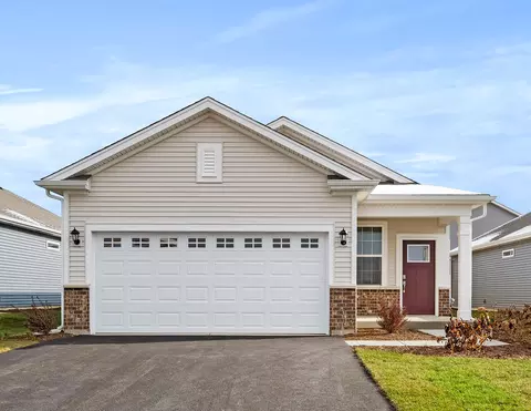 2966 Harnish Dr, Algonquin, IL 60102