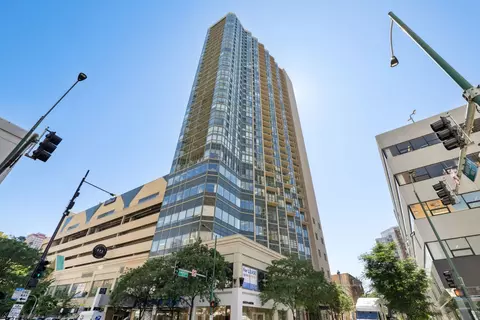 111 W Maple St #2407, Chicago, IL 60610