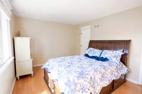 109 Highbury Dr, Elgin, IL 60120 photo 9