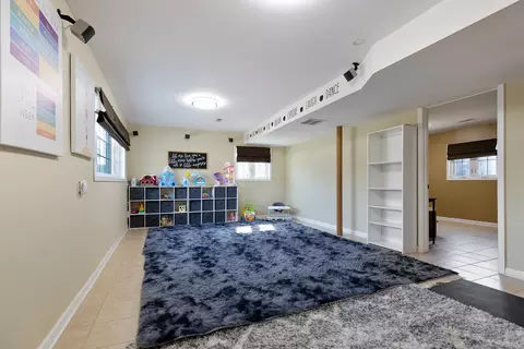 2696 Rusty Dr, Des Plaines, IL 60018 photo 18