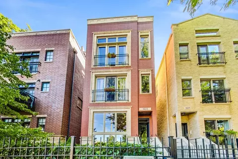 3023 N Damen Ave #1, Chicago, IL 60618