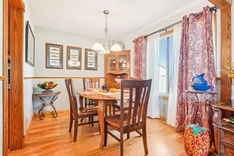 Dining - 959 Trailside Ln, Bartlett, IL 60103 photo 3 of 3
