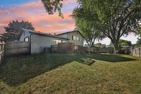 Exterior - 959 Trailside Ln, Bartlett, IL 60103 photo 17 of 17