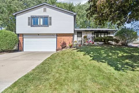 959 Trailside Ln, Bartlett, IL 60103