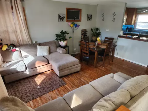 Living - 7 N Rose Ave, Addison, IL 60101 photo 2 of 2