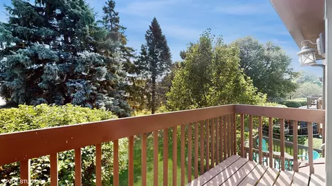 1857 Golf View Dr, Bartlett, IL 60103 photo 6