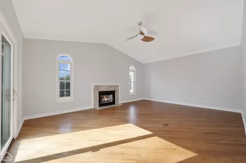 Living - 1815 Monroe, Glenview, IL 60025 photo 4 of 7