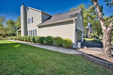 Exterior - 1703 Manor Oaks Dr, Plainfield, IL 60586 photo 14 of 16