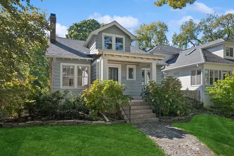 1617 Spencer Ave, Wilmette, IL 60091