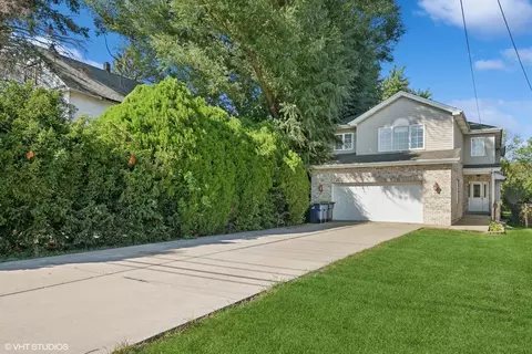Exterior - 5516 W Hawthorne Ave, Berkeley, IL 60163 photo 2 of 4