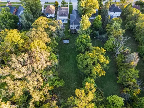 View/Area - 5516 W Hawthorne Ave, Berkeley, IL 60163 photo 6 of 11