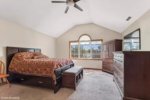 Bedroom - 5516 W Hawthorne Ave, Berkeley, IL 60163 photo 1 of 4