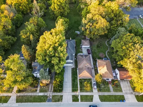 View/Area - 5516 W Hawthorne Ave, Berkeley, IL 60163 photo 2 of 11