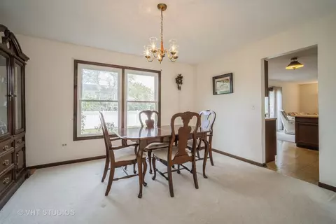 Dining - 1090 John Dr, Hoffman Estates, IL 60169 photo 1 of 1