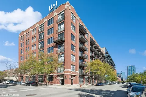 1250 W Van Buren St #501, Chicago, IL 60607