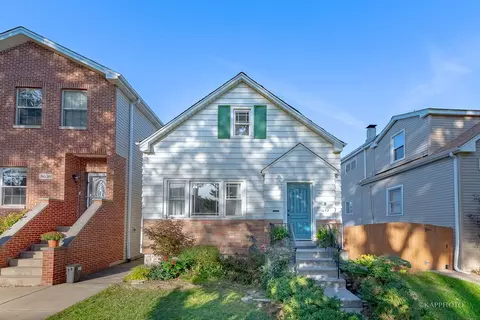 5632 N Mango Ave, Chicago, IL 60646