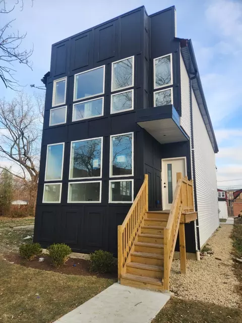 409 N Ridgeway Ave, Chicago, IL 60624
