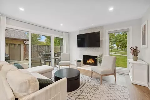 Living - 24 Kane Ct, Willowbrook, IL 60527 photo 1 of 1