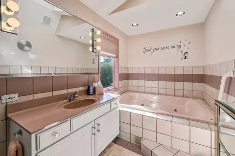 508 Ridgemoor Dr, Willowbrook, IL 60527 photo 23