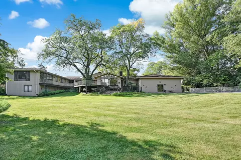 508 Ridgemoor Dr, Willowbrook, IL 60527 photo 3