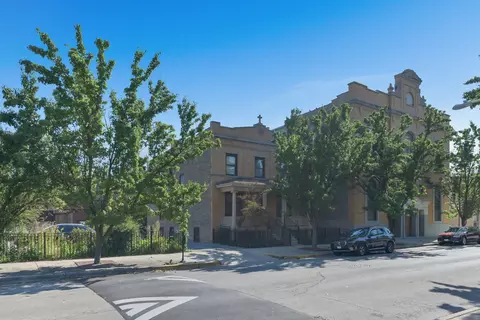 2953 S Lowe Ave, Chicago, IL 60616