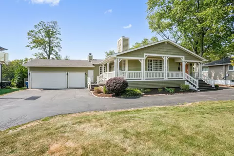 4512 Cumnor Rd, Downers Grove, IL 60515