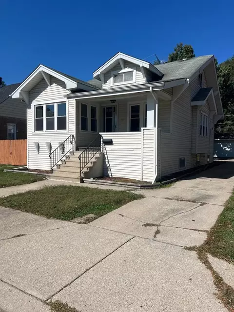 220 156th Pl, Calumet City, IL 60409
