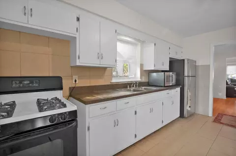 8059 S Artesian Ave, Chicago, IL 60652 photo 11