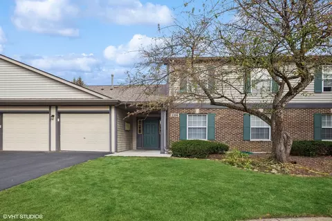 1104 Yorkshire Ct #D, Elgin, IL 60120