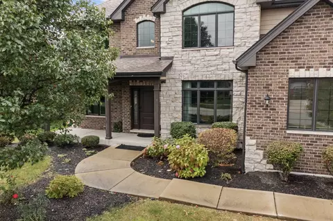2089 Water Chase Dr, New Lenox, IL 60451