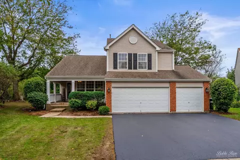 6 Tenneyson Ct, Lake In The Hills, IL 60156