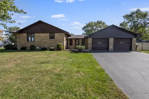 528 Penfield St, Beecher, IL 60401 photo 4