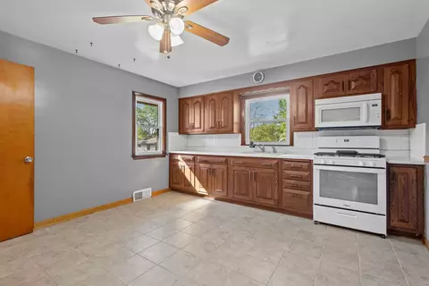 528 Penfield St, Beecher, IL 60401 photo 8