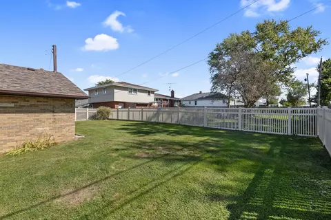 528 Penfield St, Beecher, IL 60401 photo 7