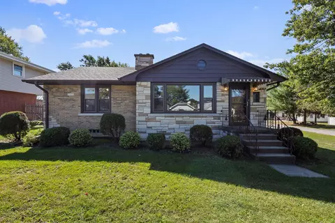 528 Penfield St, Beecher, IL 60401