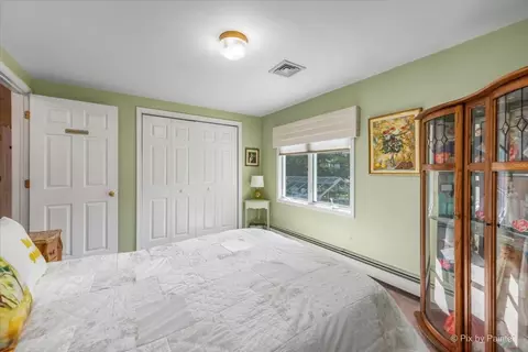 Bedroom - 424 W Madison Ave, Wheaton, IL 60187 photo 5 of 6