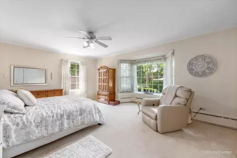 Bedroom - 424 W Madison Ave, Wheaton, IL 60187 photo 3 of 6