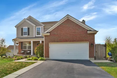 701 Camden Dr, Minooka, IL 60447