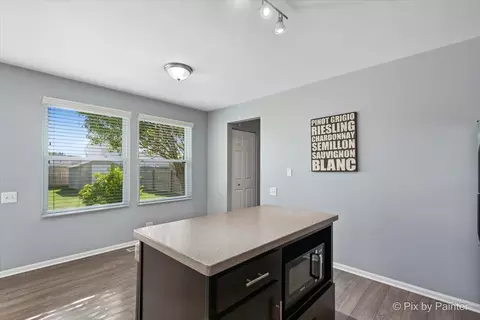 Kitchen - 2347 Nantucket Ln, Elgin, IL 60123 photo 3 of 3