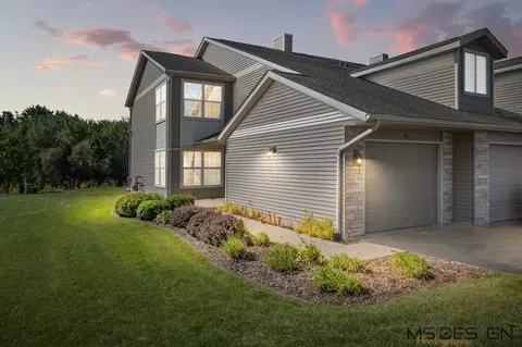 116 Penny Ln #116, Sycamore, IL 60178